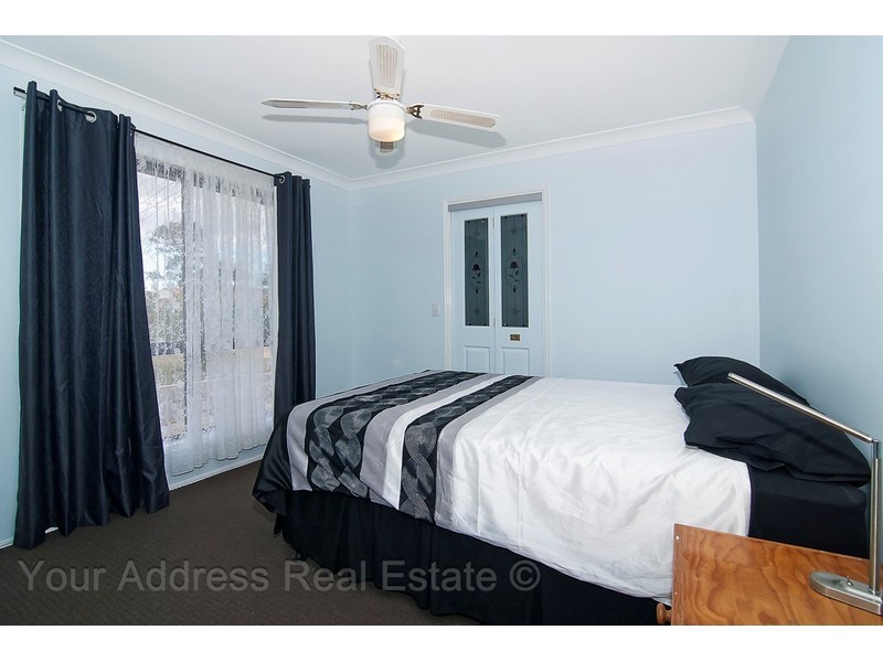8 Coachwood Street, Crestmead QLD 4132