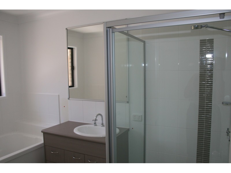 24 Flametree Street, Berrinba QLD 4117