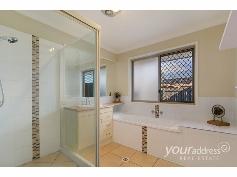 15 Dove Place, Springfield QLD 4300