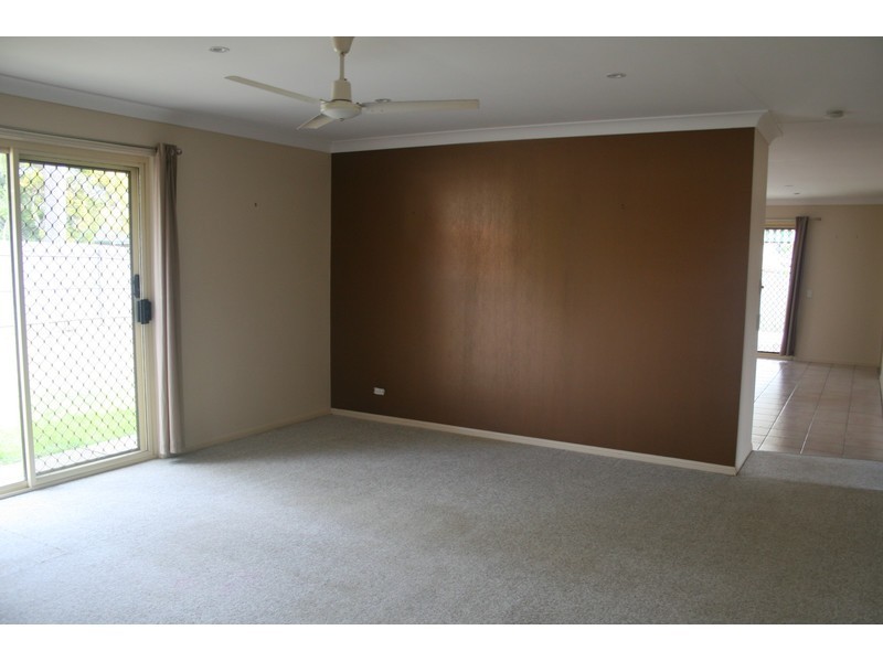 37 Diamantina Street, Hillcrest QLD 4118