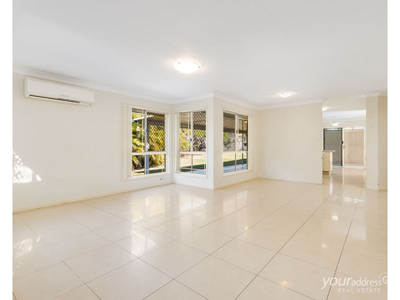 6 Watkinsia Court, Regents Park QLD 4118
