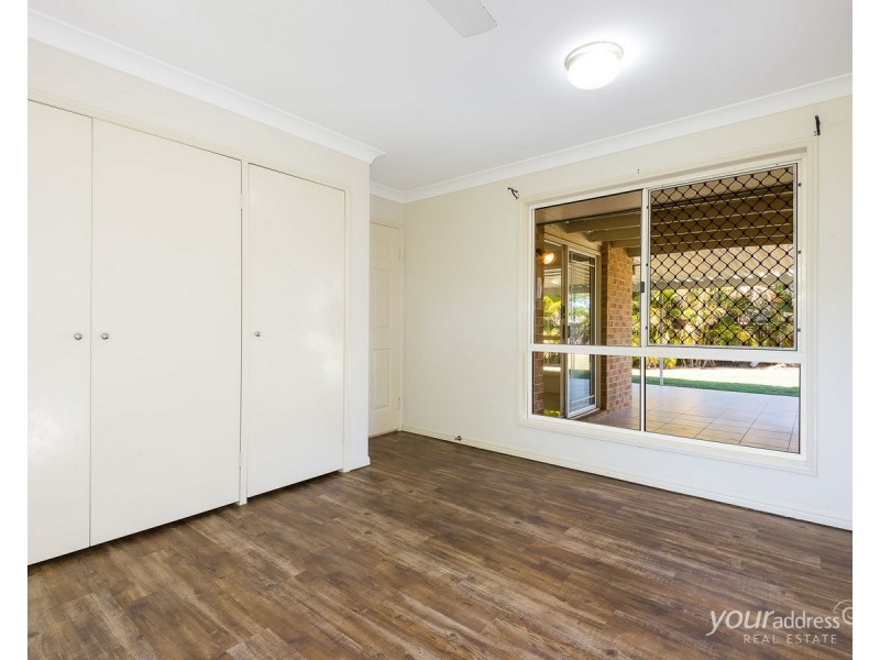 6 Watkinsia Court, Regents Park QLD 4118