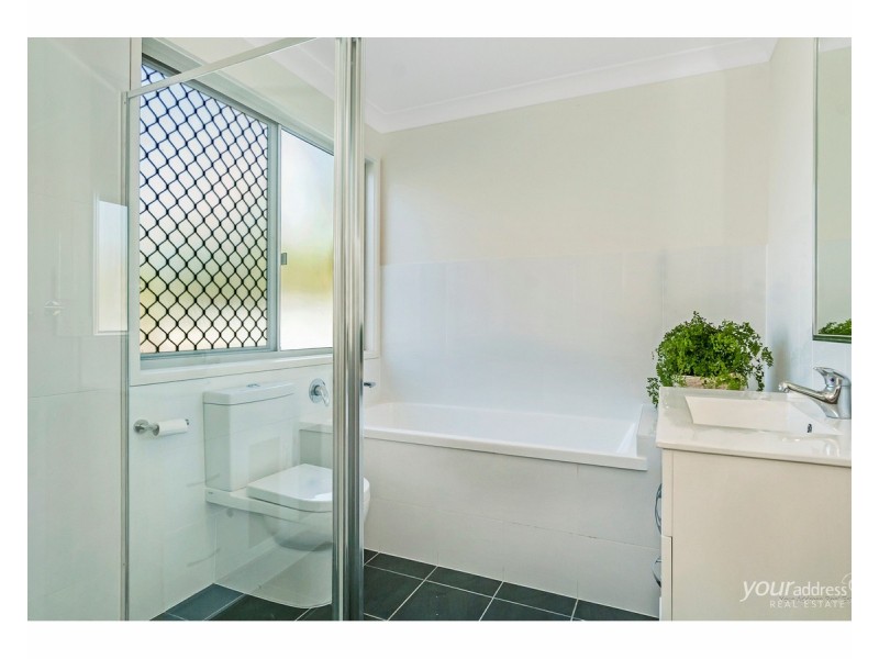 8A Clarendon Avenue, Bethania QLD 4205