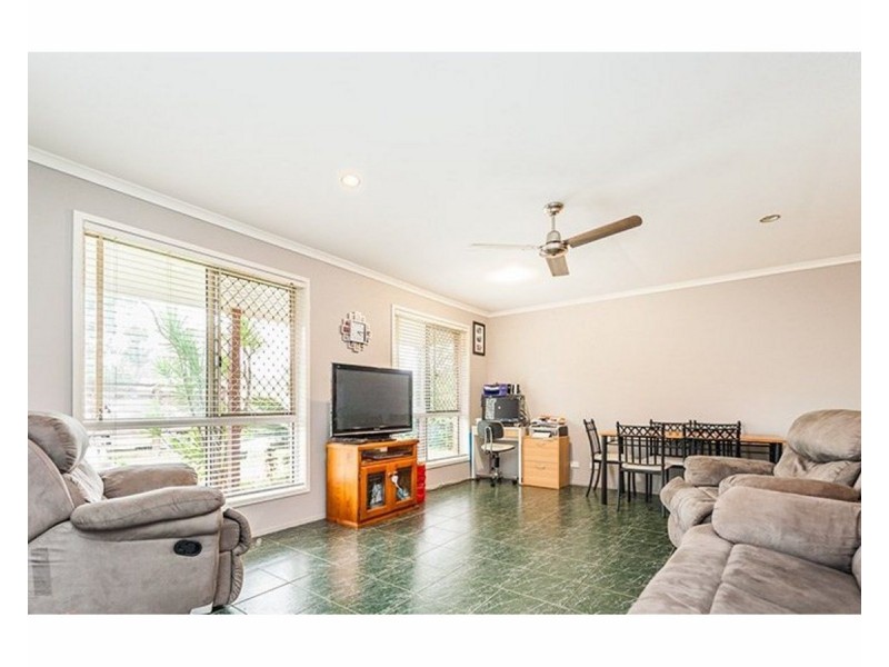 39 Velorum Drive, Kingston QLD 4114