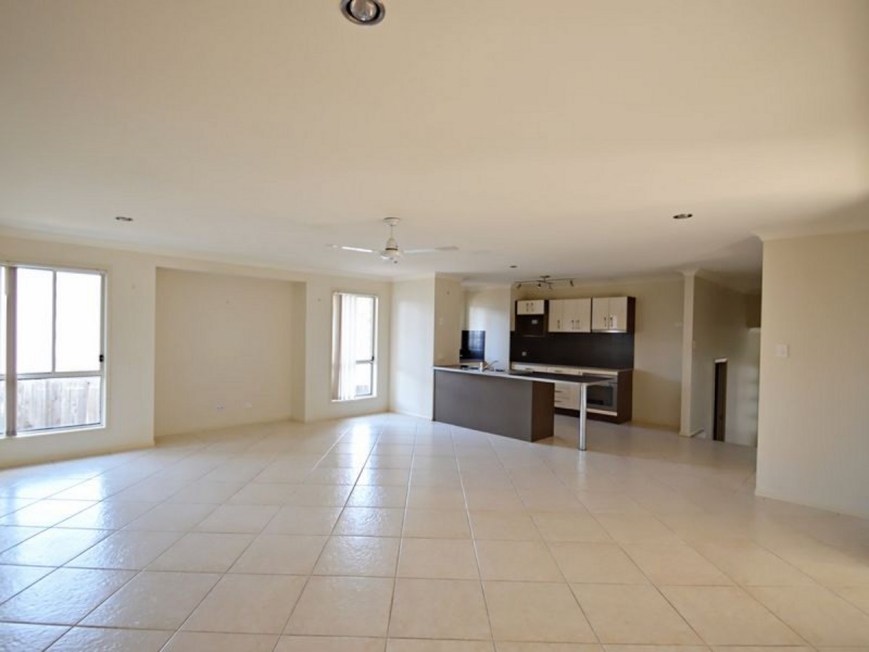 54 Mossman Parade, Waterford QLD 4133