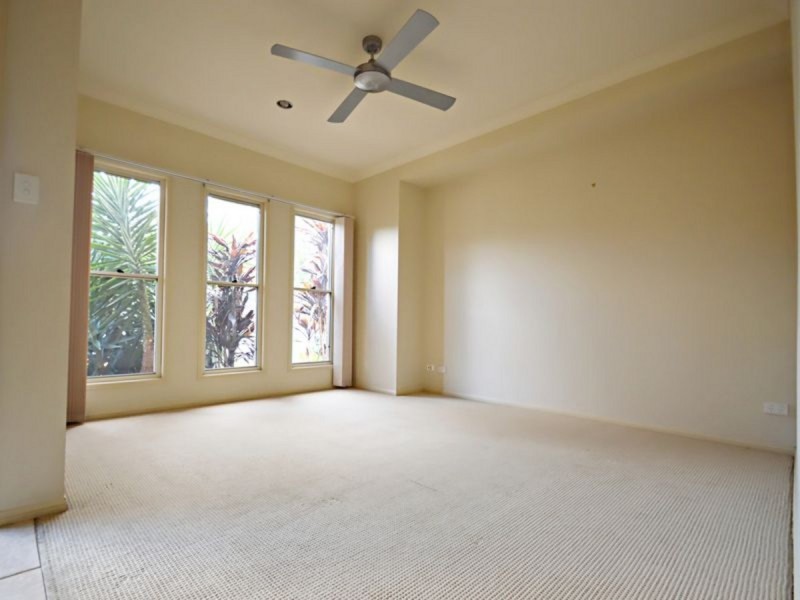 54 Mossman Parade, Waterford QLD 4133