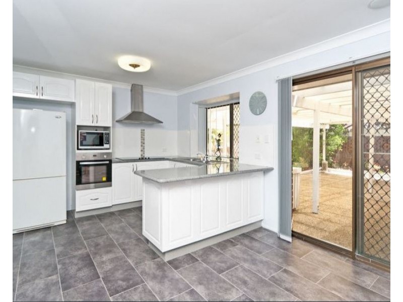 7 Colisa Crescent, Regents Park QLD 4118