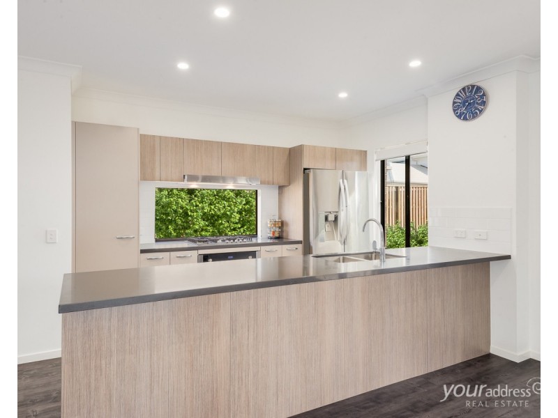 12 Bonn Street, Greenbank QLD 4124