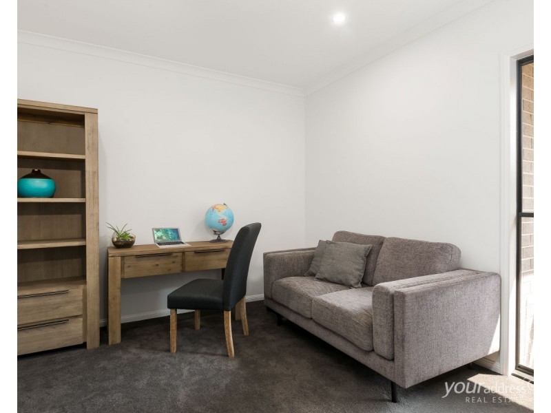 11 Gumview Close, Regents Park QLD 4118