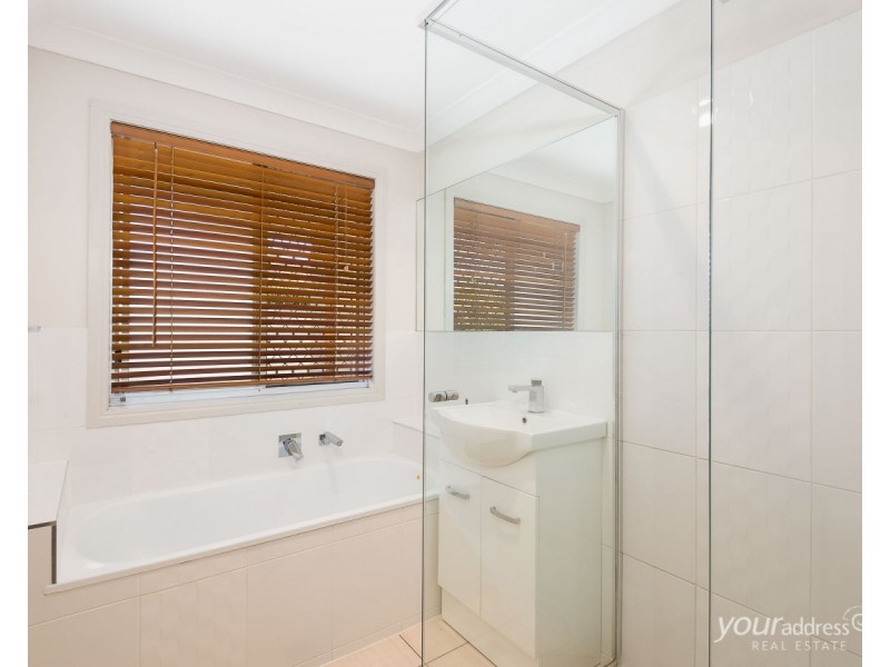 39 Bannockburn Crescent, Parkinson QLD 4115