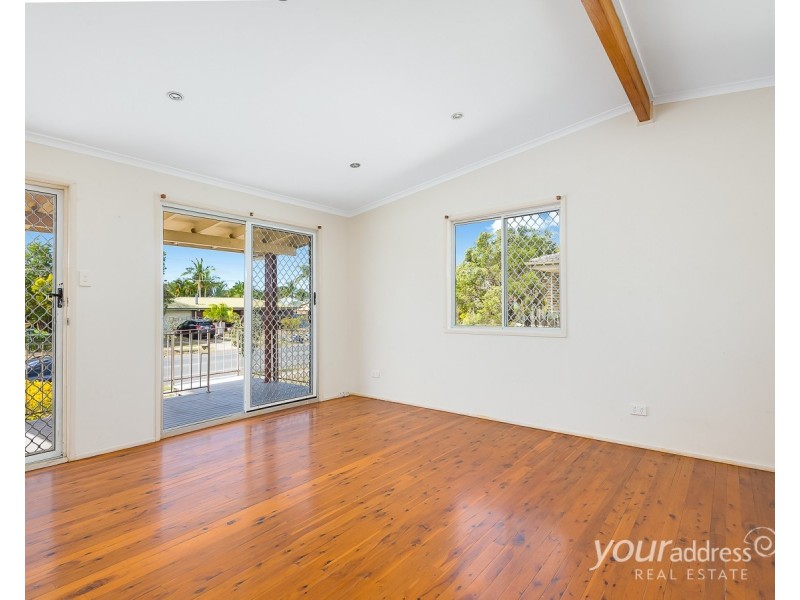 135 Waratah Drive, Crestmead QLD 4132