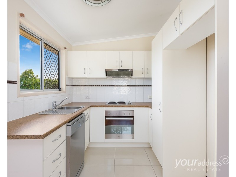 135 Waratah Drive, Crestmead QLD 4132