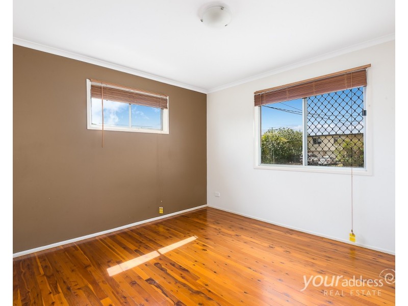 135 Waratah Drive, Crestmead QLD 4132