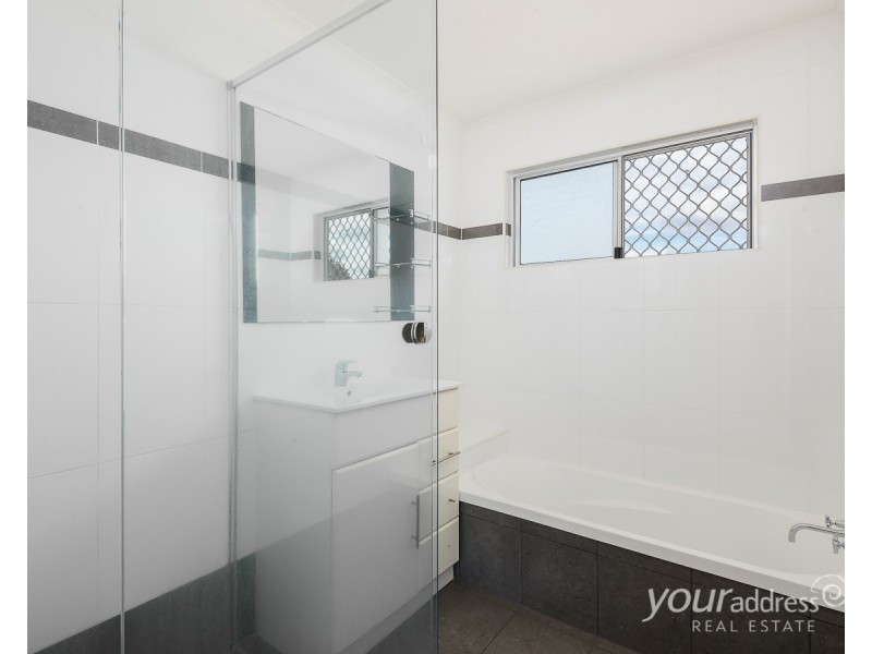 135 Waratah Drive, Crestmead QLD 4132