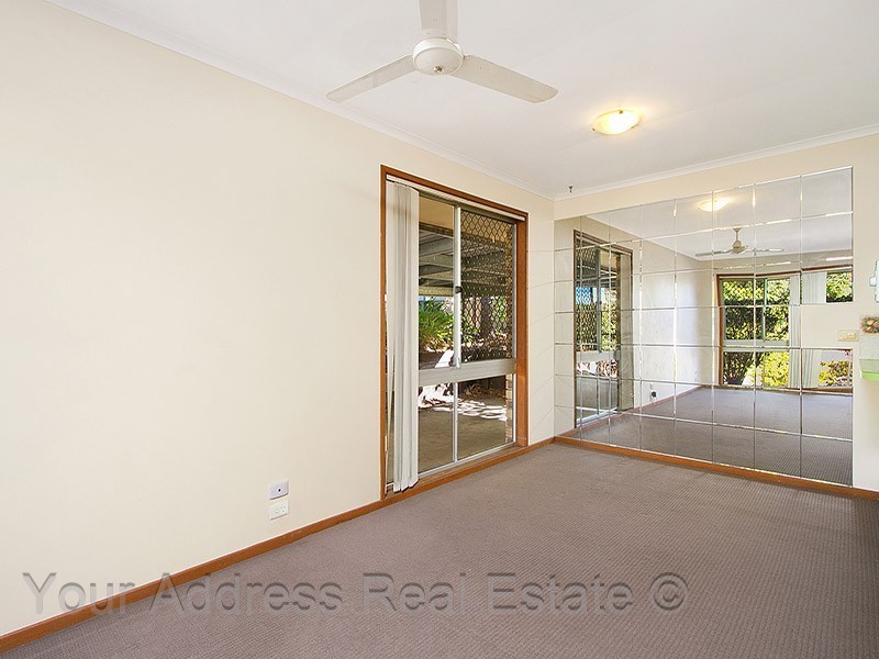 32 Dracon Street, Regents Park QLD 4118