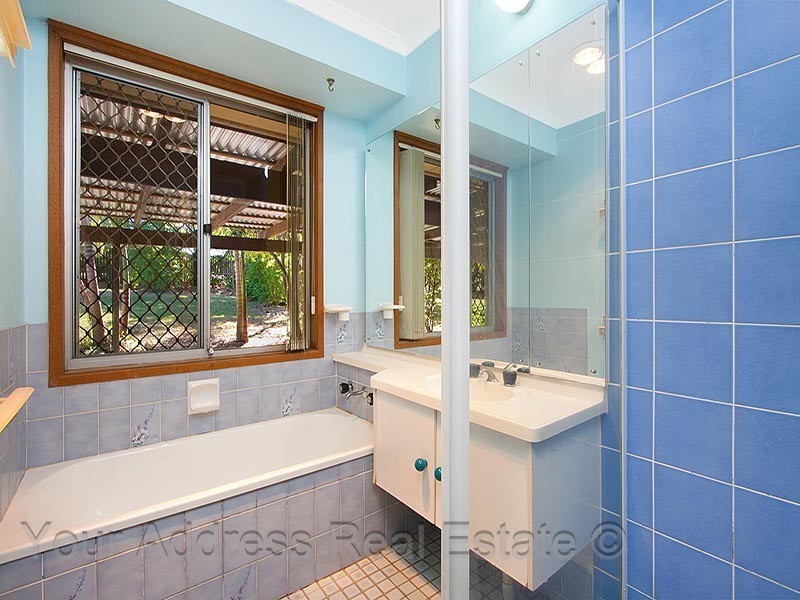32 Dracon Street, Regents Park QLD 4118