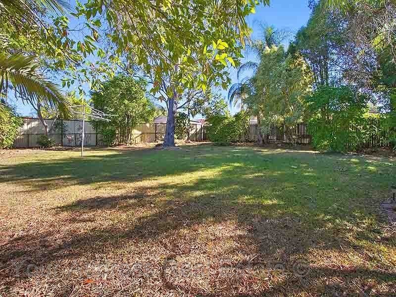 32 Dracon Street, Regents Park QLD 4118