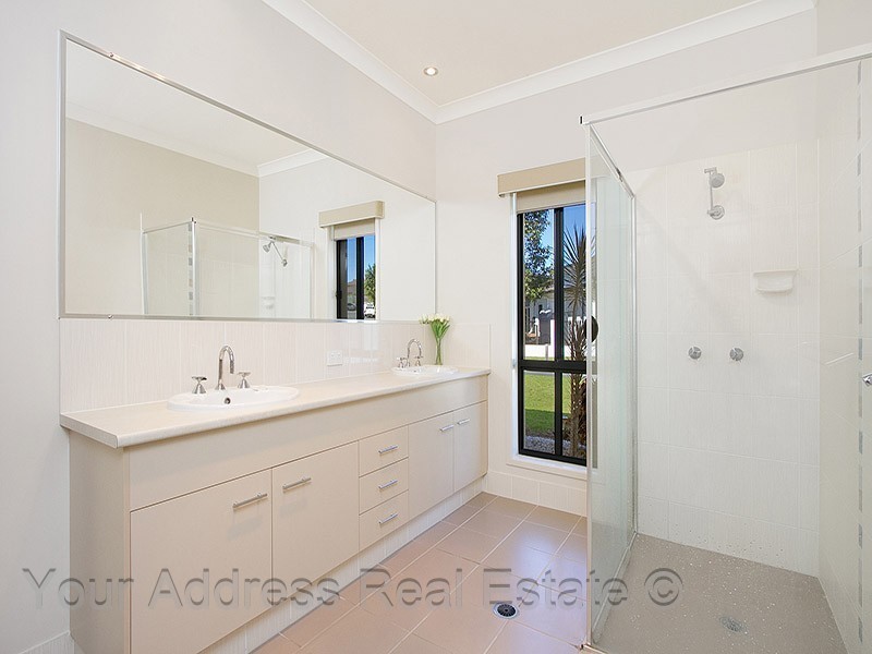 9 Copia Street, Calamvale QLD 4116