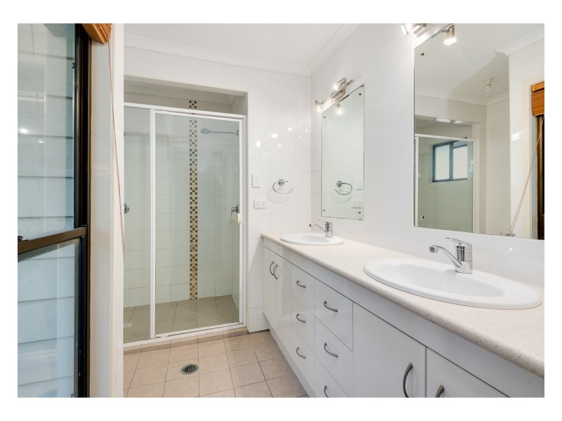 128 Talinga Drive, Park Ridge QLD 4125