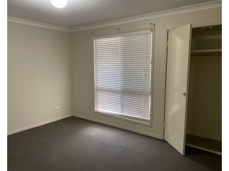 40 Dracon Street, Regents Park QLD 4118