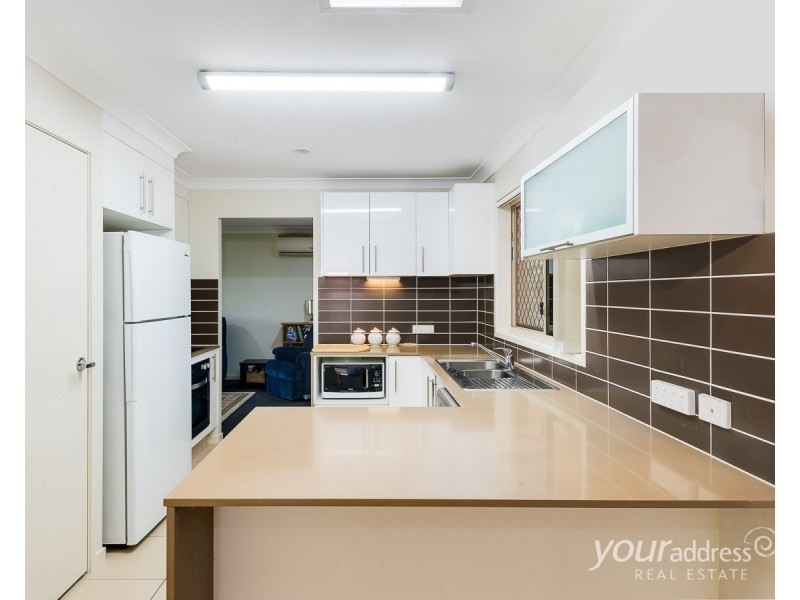 10 Chaka Street, Hillcrest QLD 4118