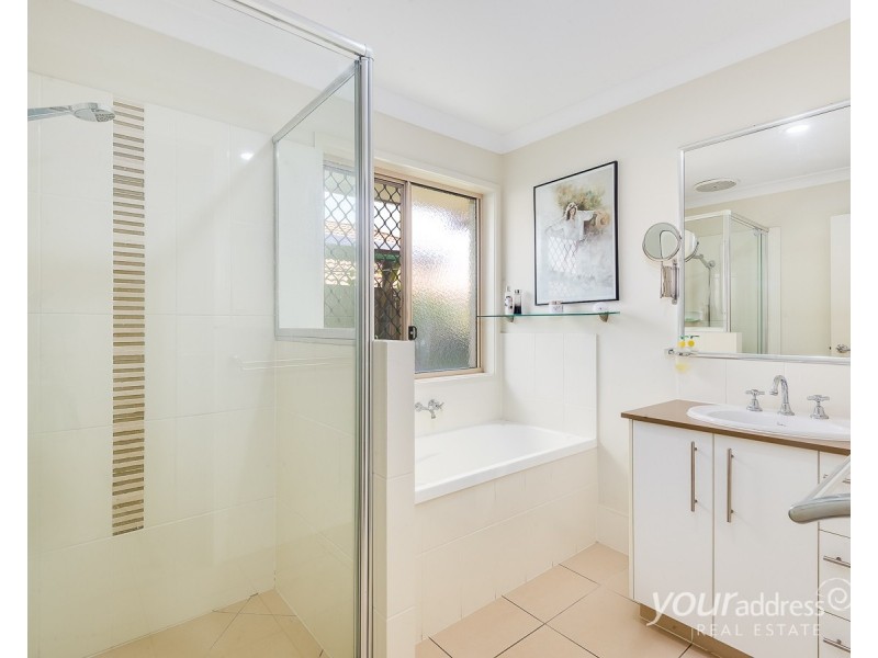 10 Chaka Street, Hillcrest QLD 4118