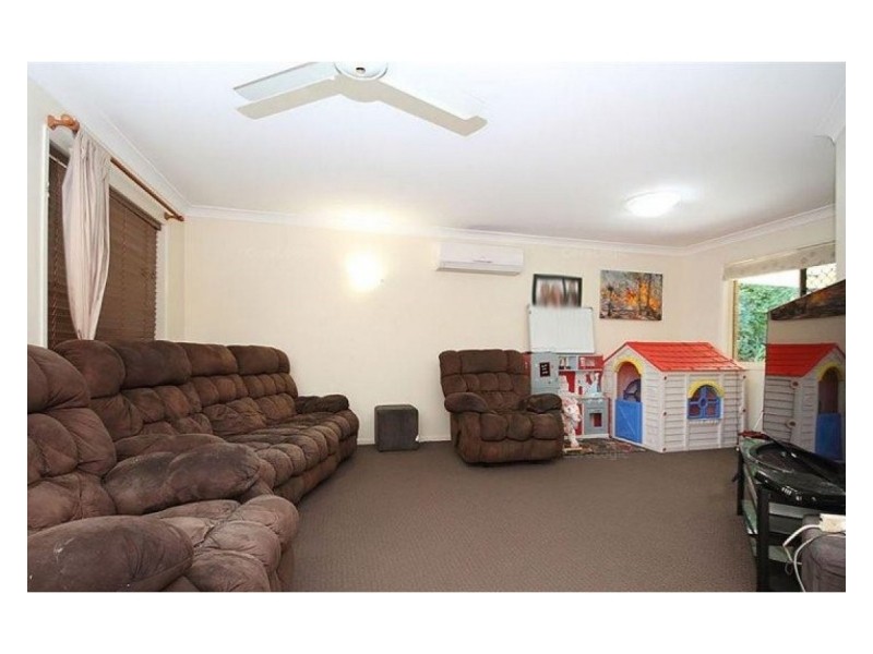 9 Ninky Court, Waterford QLD 4133