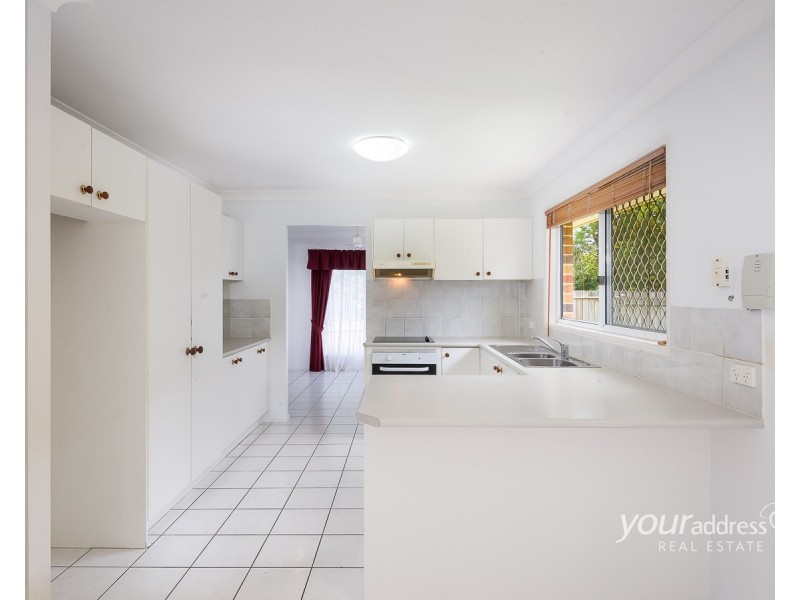 102 Lamberth Road, Regents Park QLD 4118