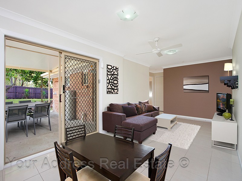 142 Emerald Drive, Regents Park QLD 4118