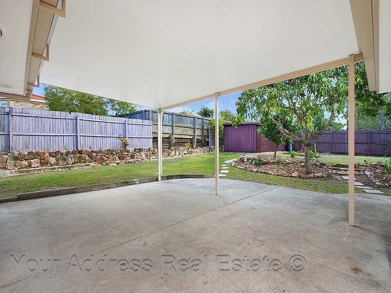 142 Emerald Drive, Regents Park QLD 4118