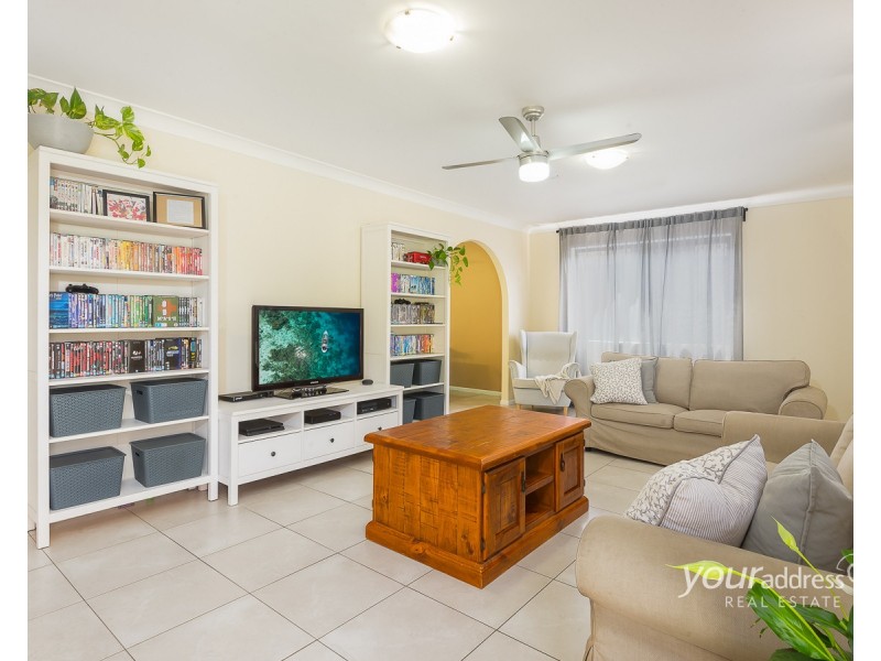 7 Watling Street, Hillcrest QLD 4118