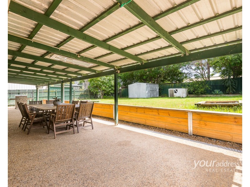 7 Watling Street, Hillcrest QLD 4118