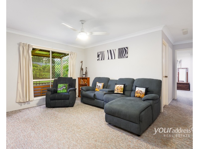 60 Avonmore Street, Edens Landing QLD 4207