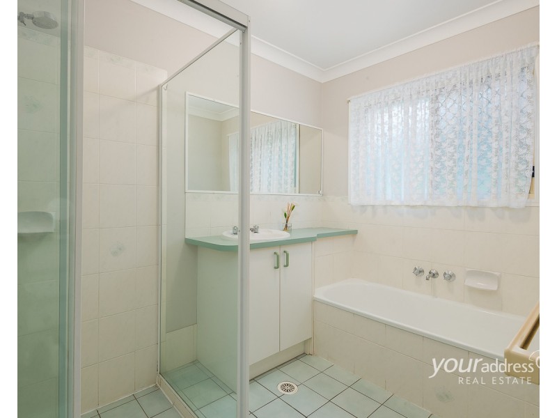60 Avonmore Street, Edens Landing QLD 4207