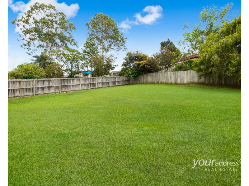 60 Avonmore Street, Edens Landing QLD 4207