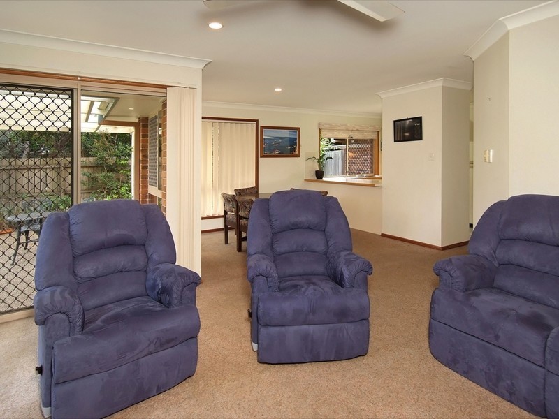 16 Serrata Circuit, Forest Lake QLD 4078