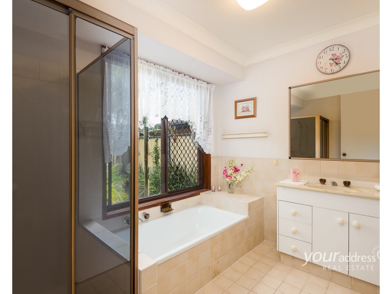 148 Johnson Road, Hillcrest QLD 4118