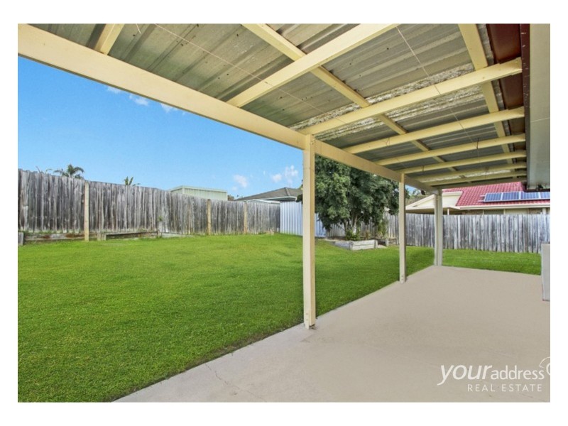 15 Solandra Circuit, Regents Park QLD 4118