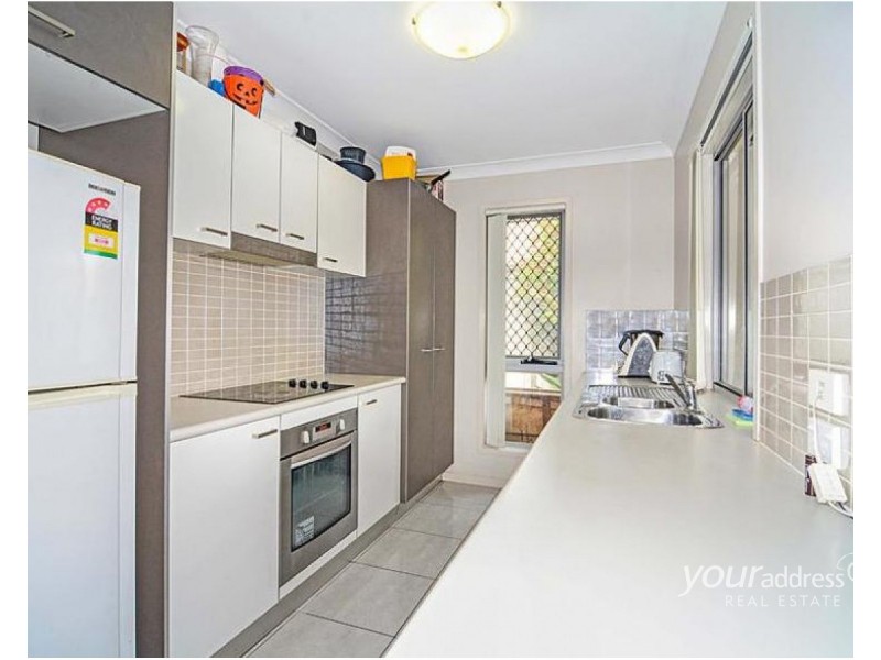 11 MacIntyre Street, Marsden QLD 4132