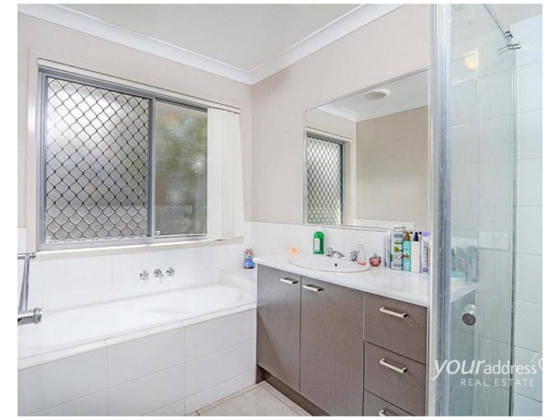 11 MacIntyre Street, Marsden QLD 4132