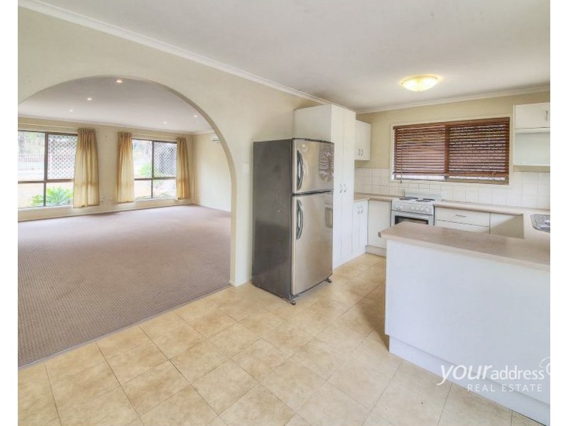 4 Vergulde Road, Regents Park QLD 4118