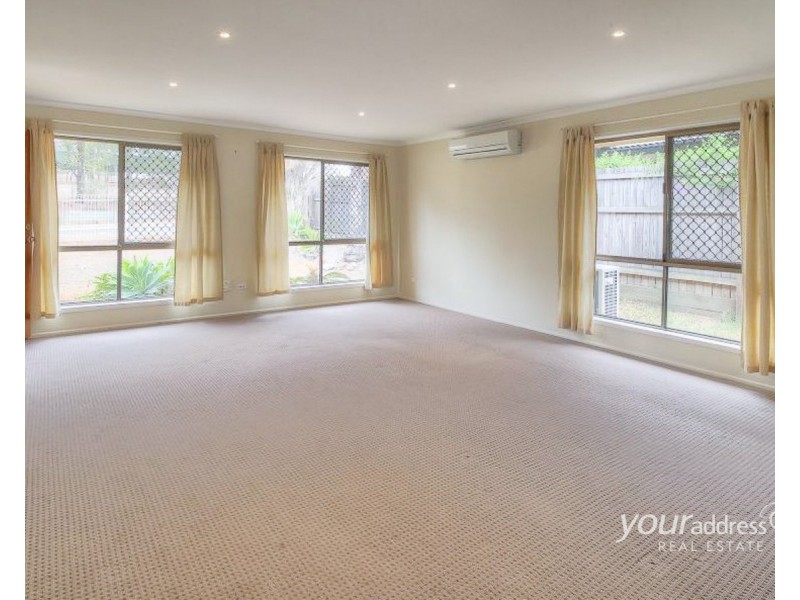 4 Vergulde Road, Regents Park QLD 4118