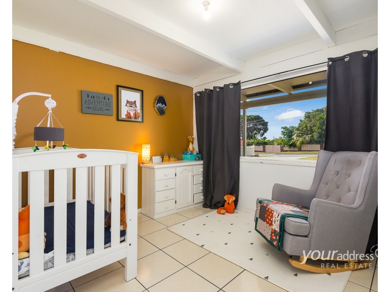 14 Pine Street, Hillcrest QLD 4118