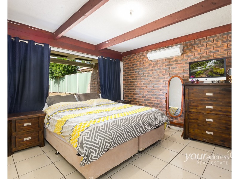 14 Pine Street, Hillcrest QLD 4118