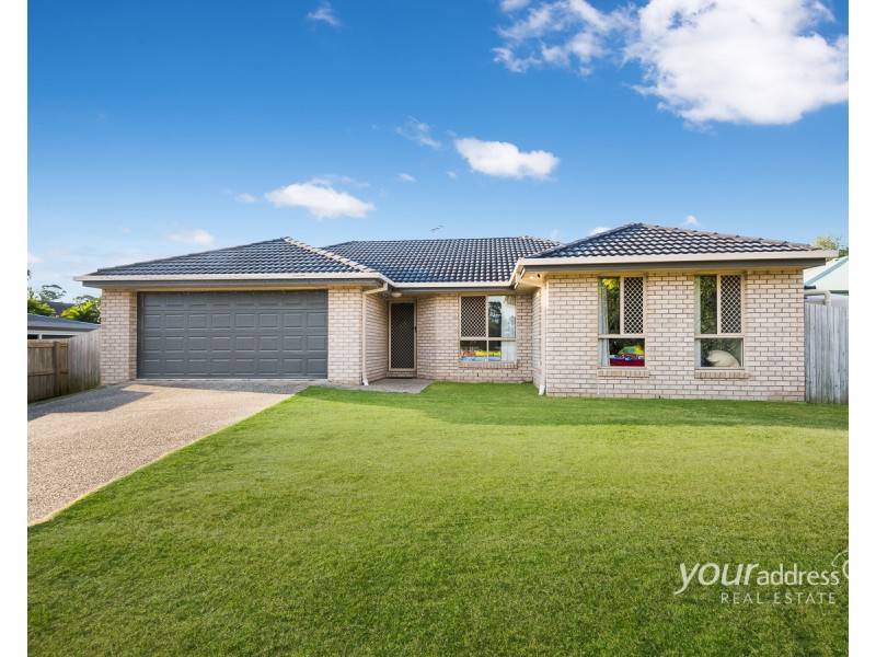 8 Zoe Place, Hillcrest QLD 4118