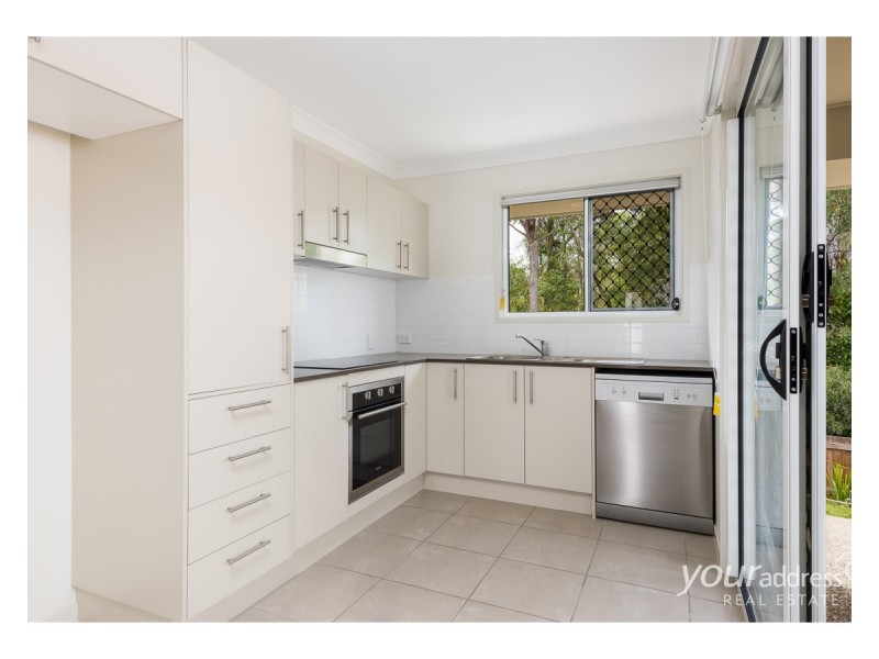1/22 Foster Circuit, Hillcrest QLD 4118