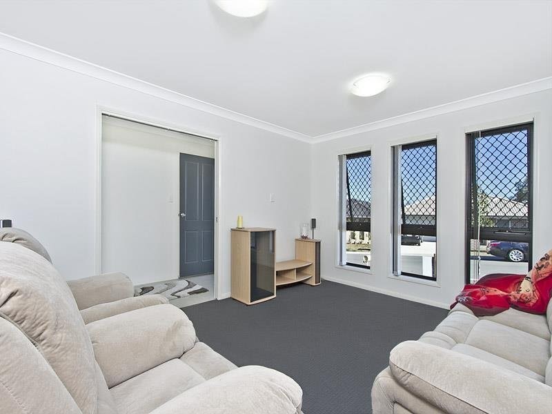 16 Kuranda Street, Waterford QLD 4133