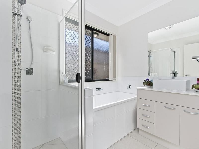 16 Kuranda Street, Waterford QLD 4133