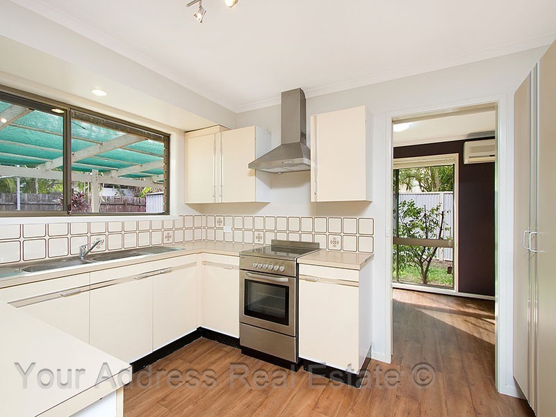 36 Whitcomb Street, Hillcrest QLD 4118