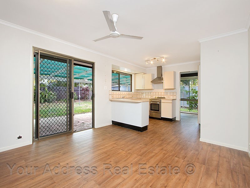 36 Whitcomb Street, Hillcrest QLD 4118